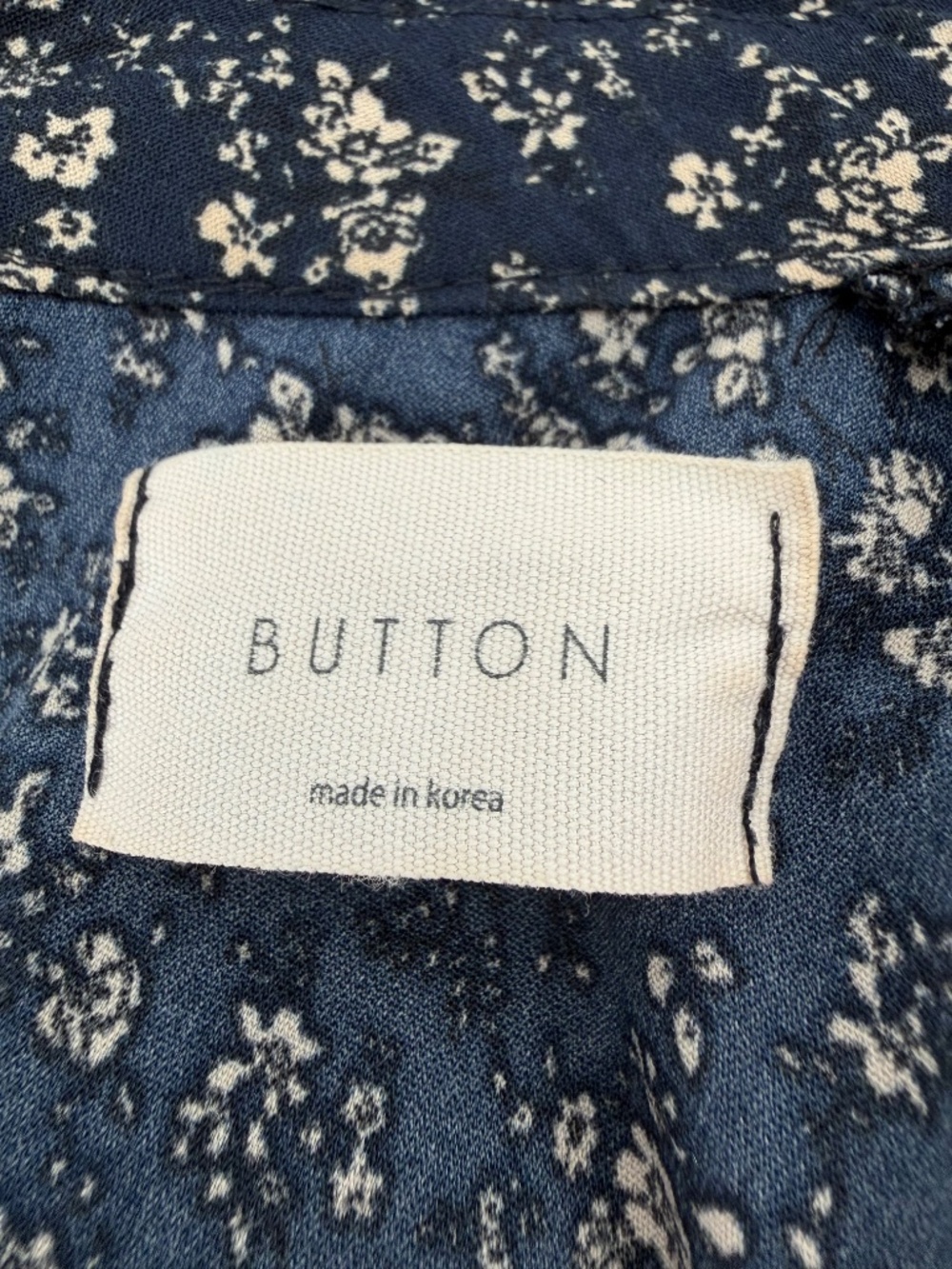 Button Navy Blue Calico‎ Floral Mock Neck Long Sleeve Midi Dress - Picture 2 of 9